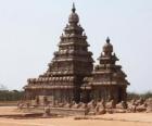 ακτή ναός έχει θέα στον Κόλπο της Βεγγάλης και είναι χτισμένο με μπλοκ του γρανίτη, Mahabalipuram, Ινδία